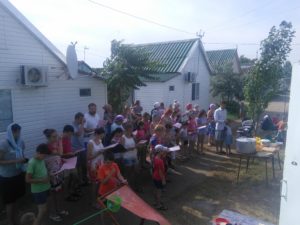 Соборна молитва на таборах молоді й родин 